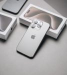 Brandnew Apple iPhone 15 Pro Max/ Sony PS5